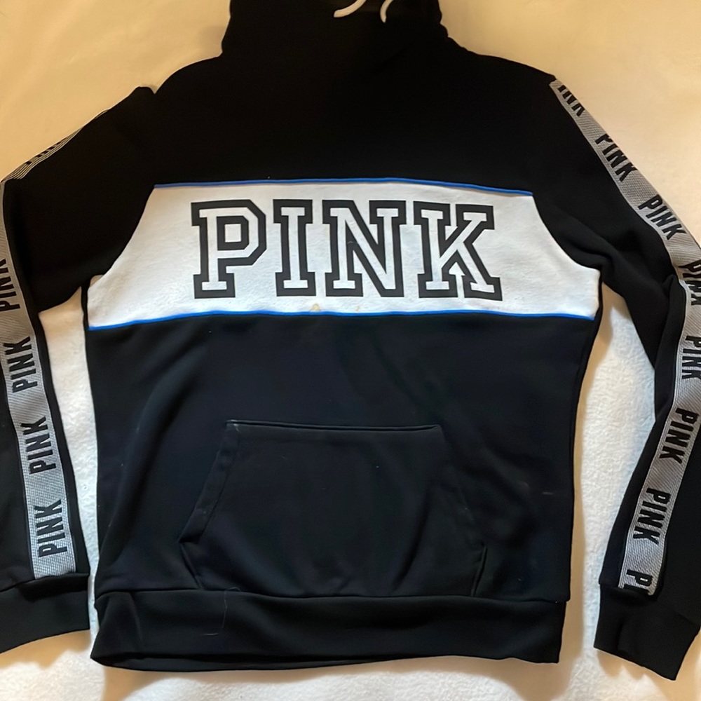 Small PINK Collar Sweatshirt.